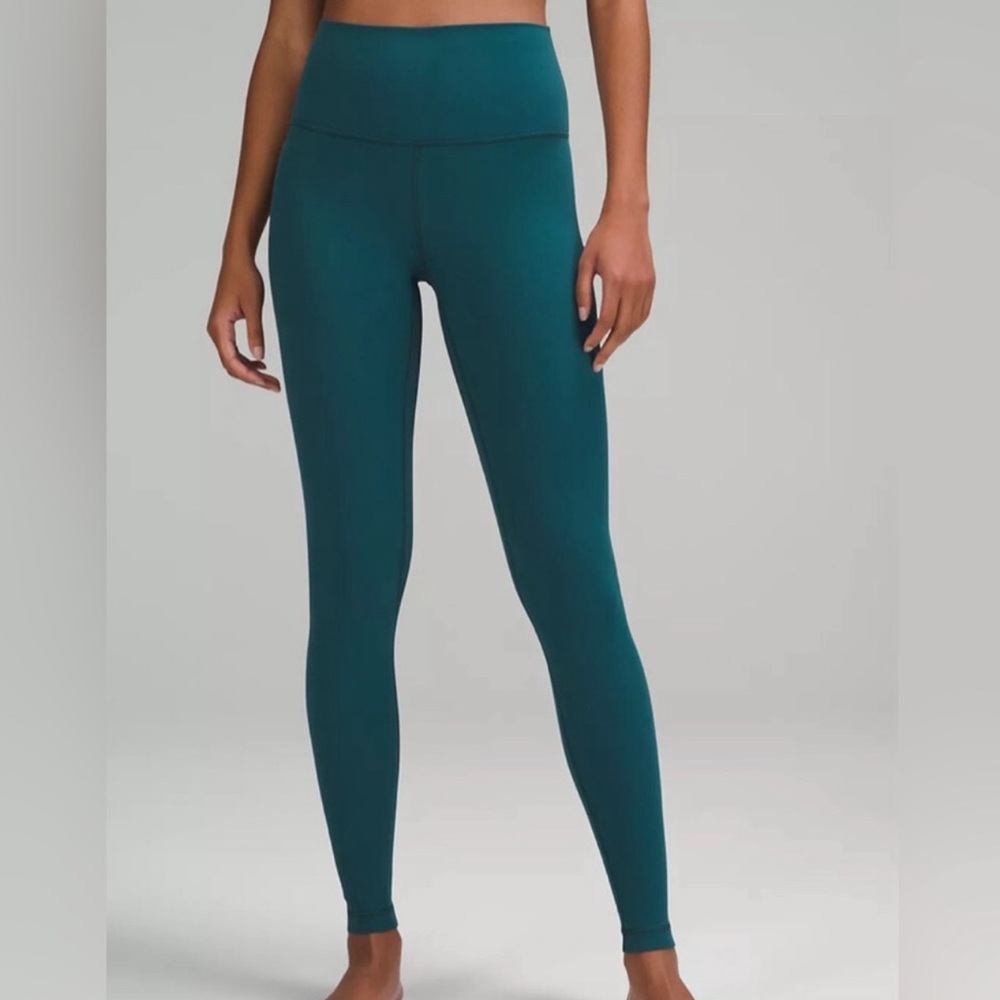 Lululemon Athletica Align High-Rise
Pant 28" in Green Jasper